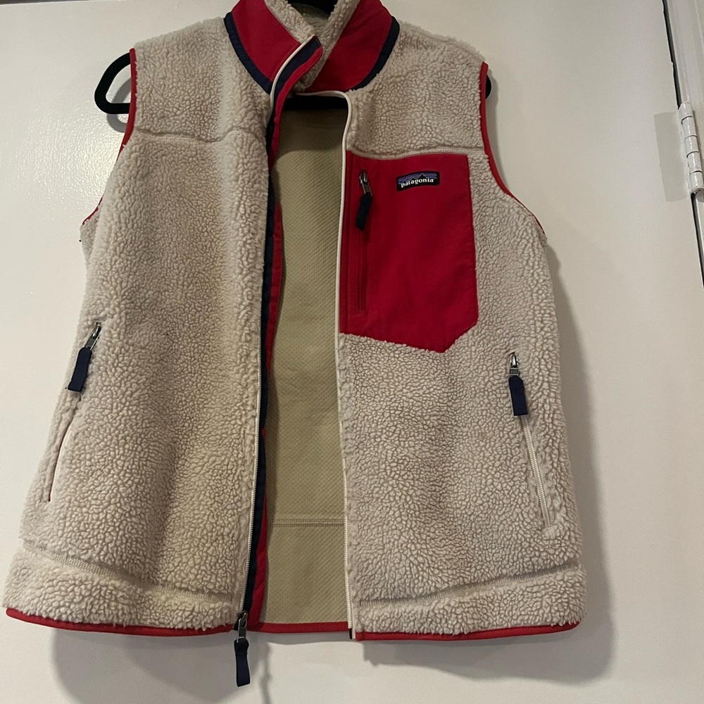 Patagonia Red and Cream Sherpa Vest